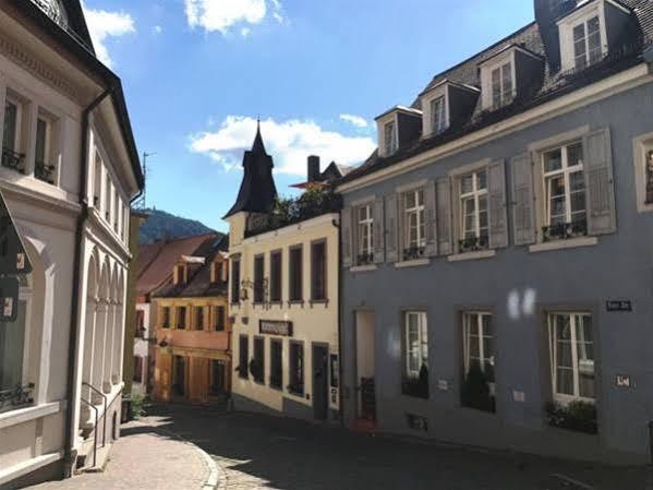 Hotel Rathausgloeckel Baden-Baden Bagian luar foto