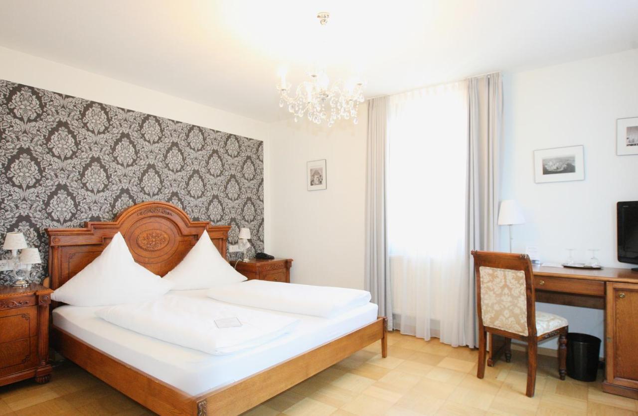 Hotel Rathausgloeckel Baden-Baden Bagian luar foto