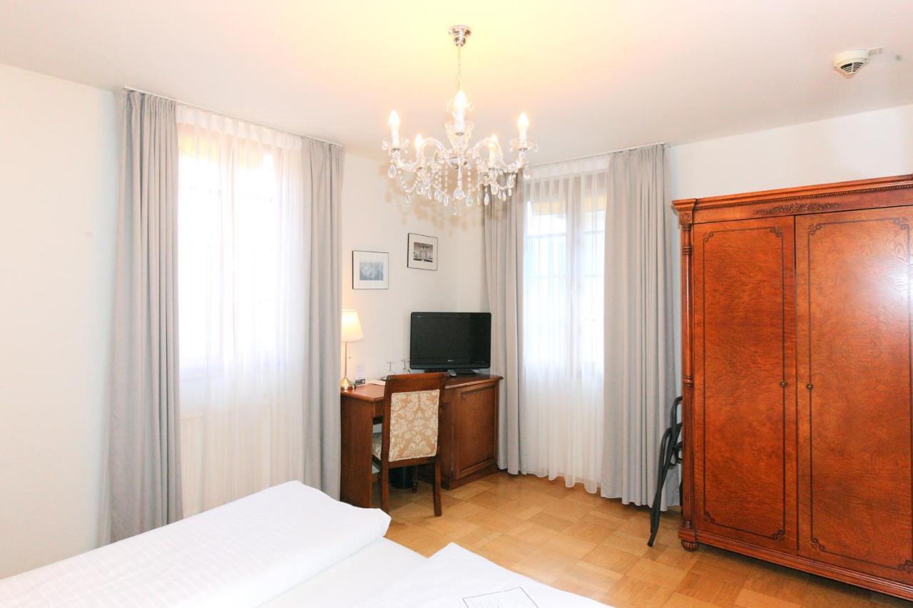 Hotel Rathausgloeckel Baden-Baden Bagian luar foto