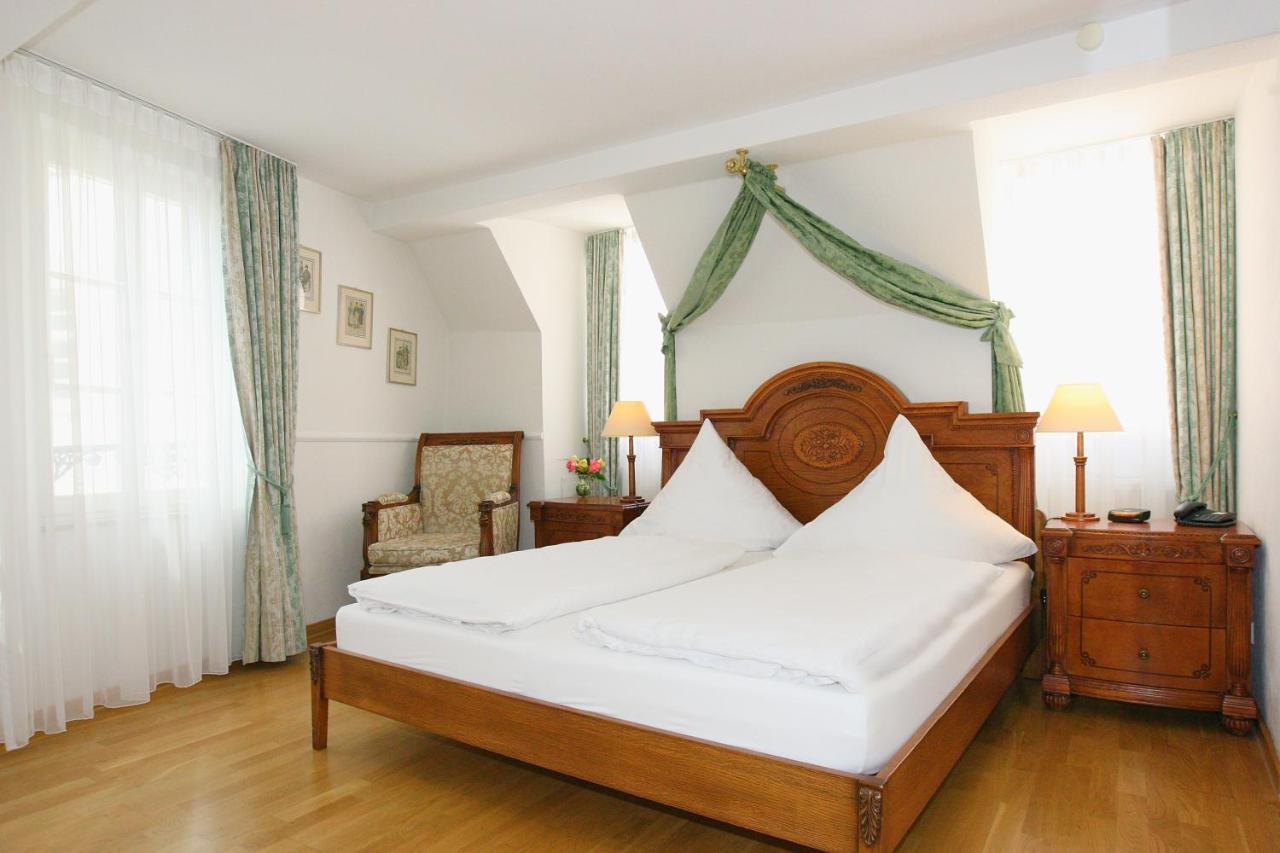 Hotel Rathausgloeckel Baden-Baden Bagian luar foto