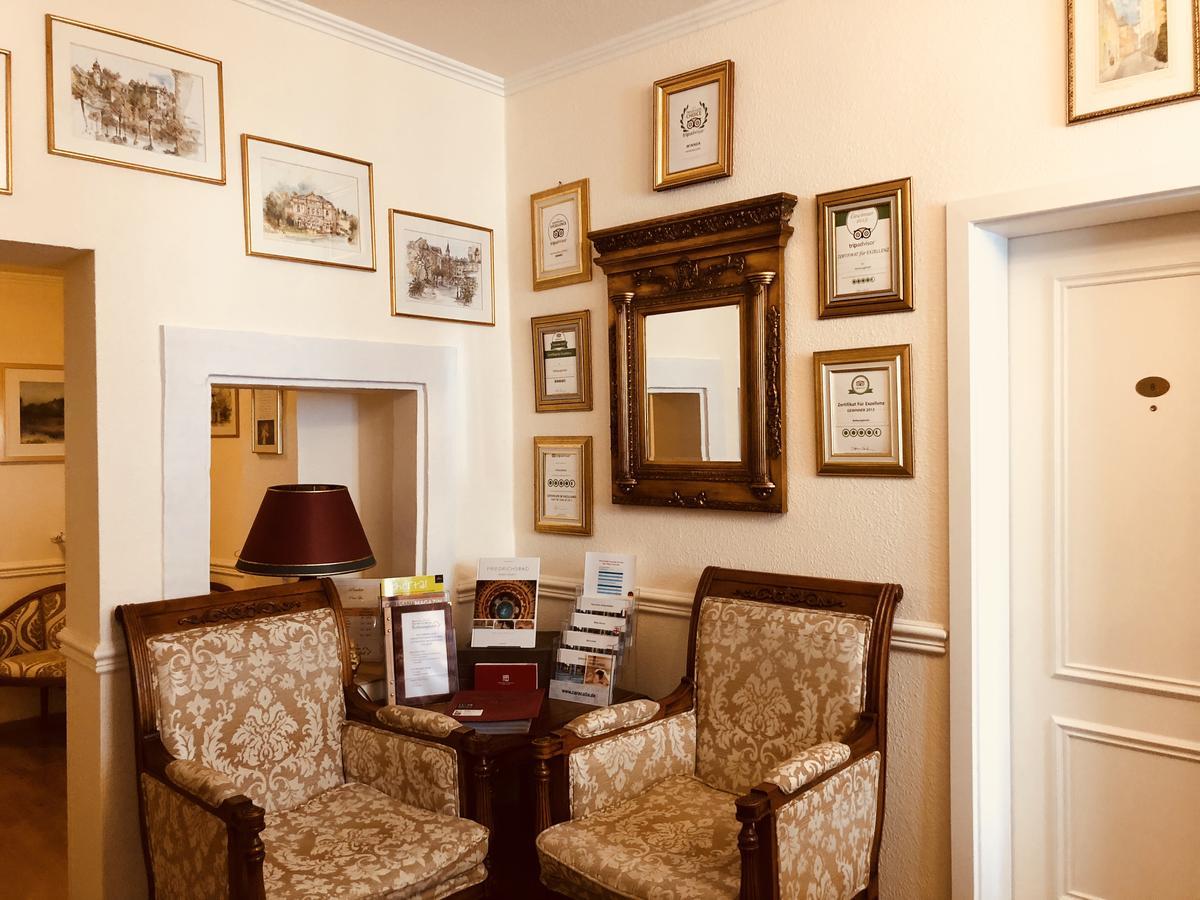Hotel Rathausgloeckel Baden-Baden Bagian luar foto