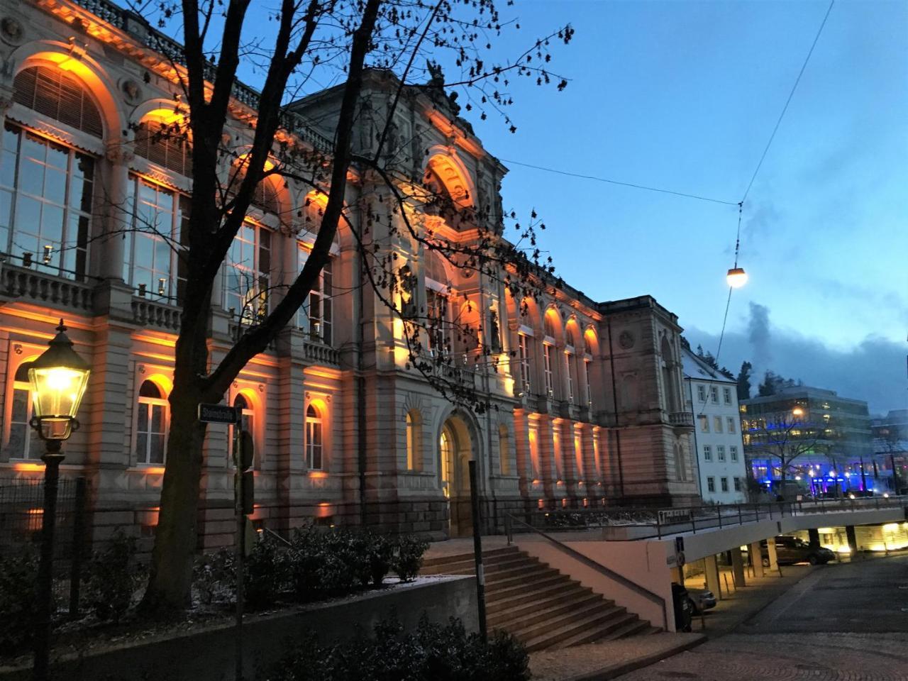 Hotel Rathausgloeckel Baden-Baden Bagian luar foto