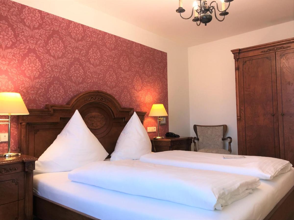 Hotel Rathausgloeckel Baden-Baden Bagian luar foto