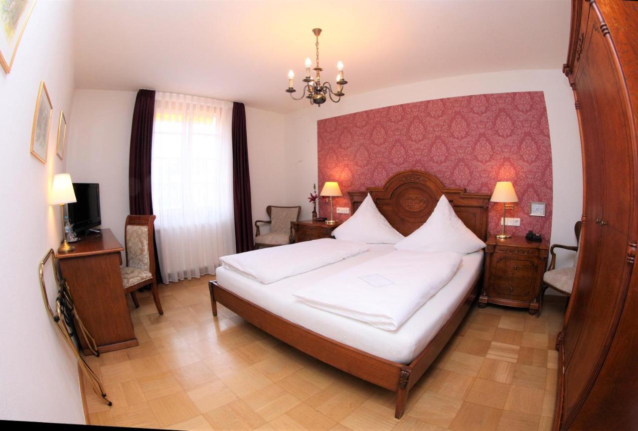 Hotel Rathausgloeckel Baden-Baden Bagian luar foto